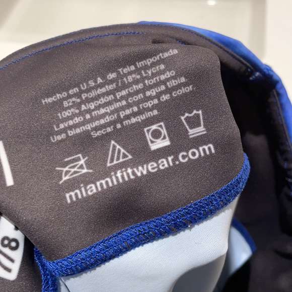 Peloton x Kali Miami Fitwear ombré Capris - Picture 4 of 4